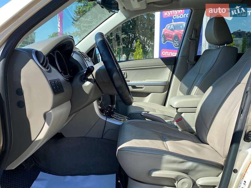 Внедорожник / Кроссовер Suzuki Grand Vitara 2011 в Львове