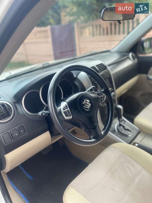 Позашляховик / Кросовер Suzuki Grand Vitara 2012 в Кривому Розі