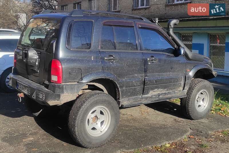 Позашляховик / Кросовер Suzuki Grand Vitara 2003 в Києві