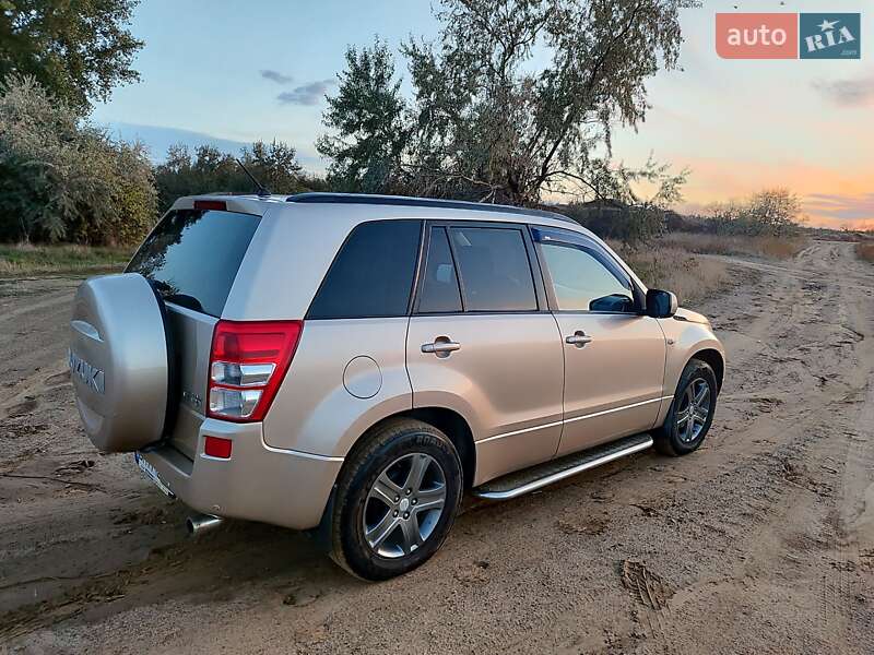 Внедорожник / Кроссовер Suzuki Grand Vitara 2008 в Белгороде-Днестровском