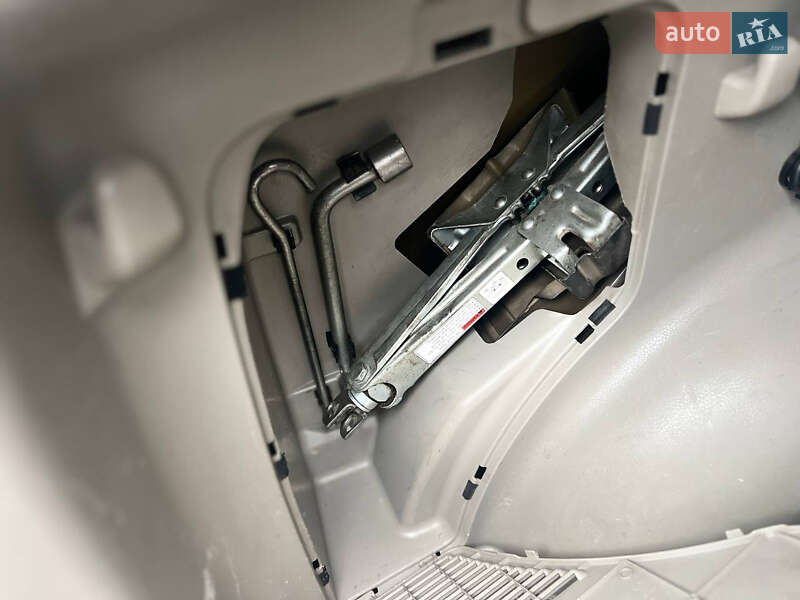Внедорожник / Кроссовер Suzuki Grand Vitara 2008 в Киеве