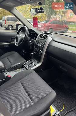 Внедорожник / Кроссовер Suzuki Grand Vitara 2006 в  фото 5 Внедорожник / Кроссовер Suzuki Grand Vitara 2006 в