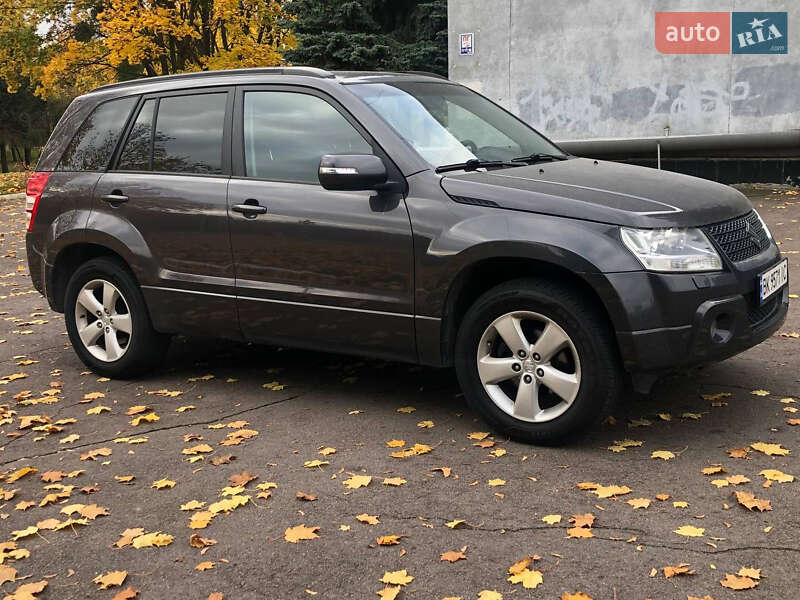 Позашляховик / Кросовер Suzuki Grand Vitara 2011 в Рівному