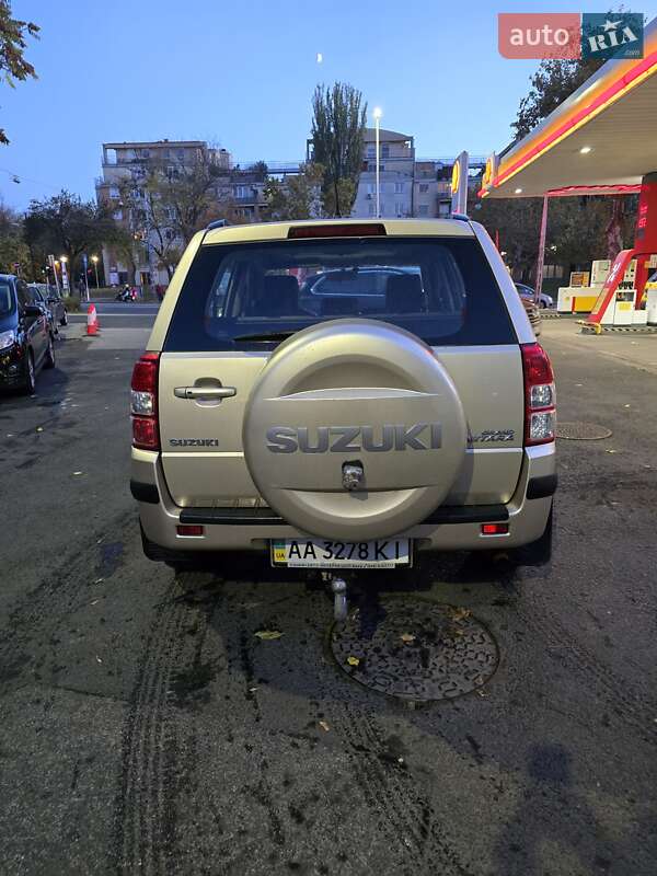 Позашляховик / Кросовер Suzuki Grand Vitara 2010 в Києві фото 6 Позашляховик / Кросовер Suzuki Grand Vitara 2010 в Києві