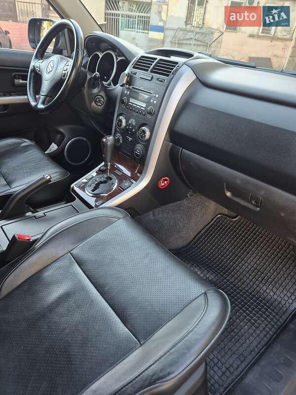 Внедорожник / Кроссовер Suzuki Grand Vitara 2006 в Раздельной