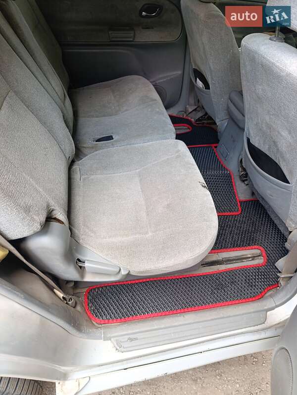 Внедорожник / Кроссовер Suzuki Grand Vitara 2003 в Днепре фото 10 Внедорожник / Кроссовер Suzuki Grand Vitara 2003 в Днепре
