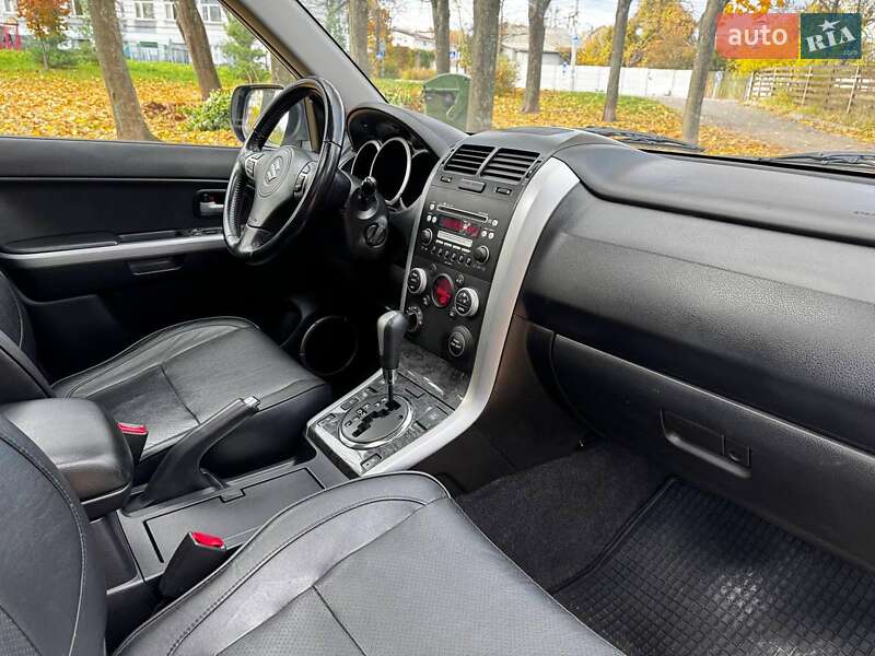 Внедорожник / Кроссовер Suzuki Grand Vitara 2010 в Киеве фото 27 Внедорожник / Кроссовер Suzuki Grand Vitara 2010 в Киеве