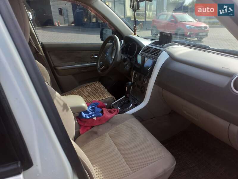 Внедорожник / Кроссовер Suzuki Grand Vitara 2012 в Василькове