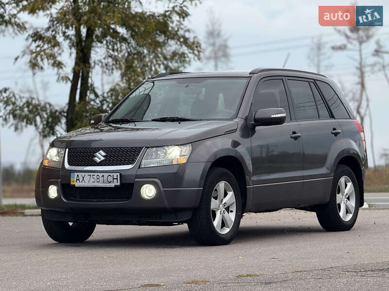 Внедорожник / Кроссовер Suzuki Grand Vitara 2010 в Харькове