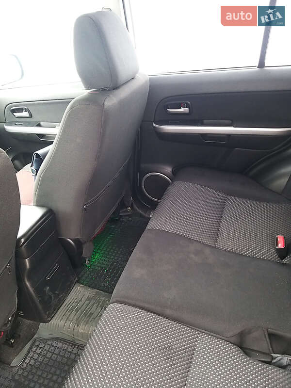 Внедорожник / Кроссовер Suzuki Grand Vitara 2006 в Вышгороде фото 13 Внедорожник / Кроссовер Suzuki Grand Vitara 2006 в Вышгороде