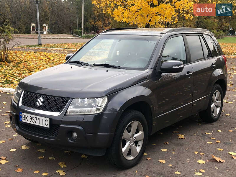 Внедорожник / Кроссовер Suzuki Grand Vitara 2011 в Ровно