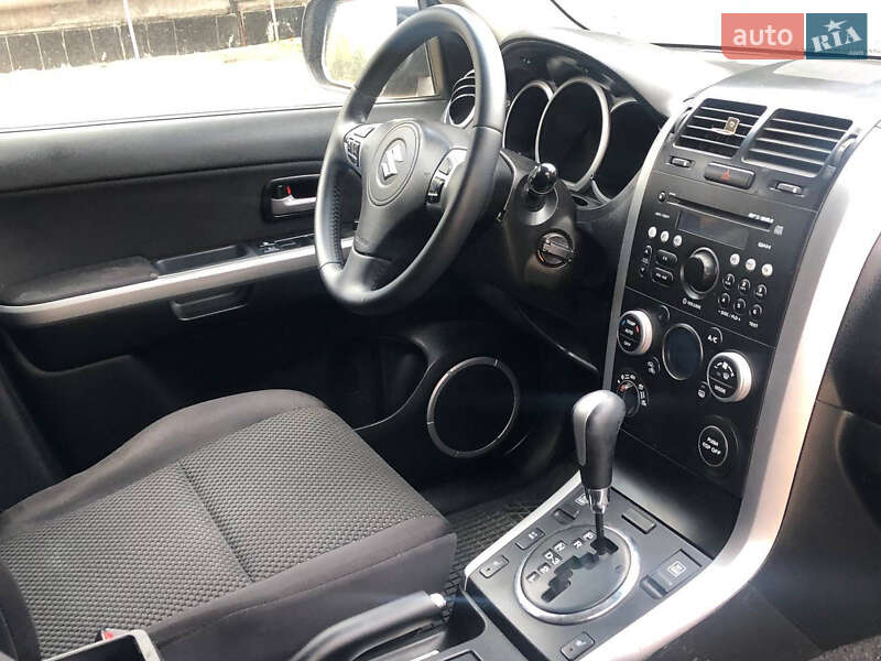 Внедорожник / Кроссовер Suzuki Grand Vitara 2011 в Ровно