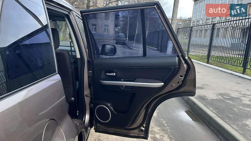 Внедорожник / Кроссовер Suzuki Grand Vitara 2016 в Харькове