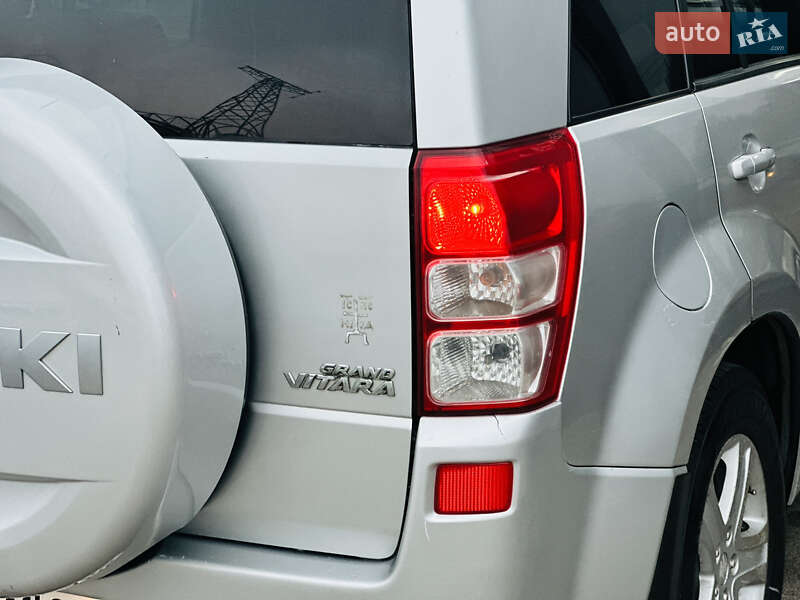 Внедорожник / Кроссовер Suzuki Grand Vitara 2006 в Харькове