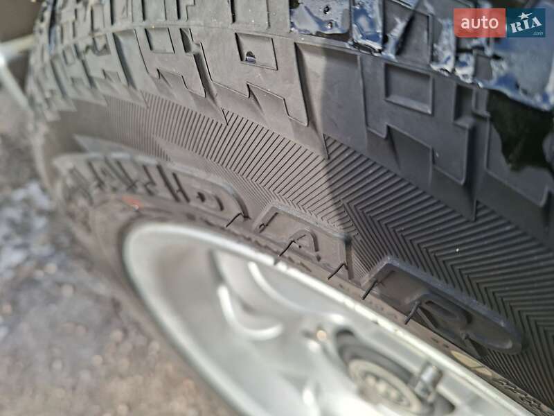 Позашляховик / Кросовер Suzuki Grand Vitara 2004 в Харкові