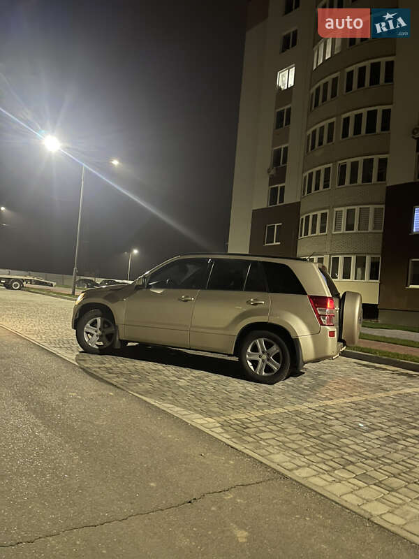 Позашляховик / Кросовер Suzuki Grand Vitara 2006 в Вінниці