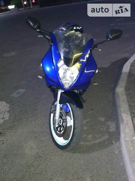 Мотоцикл Спорт-туризм Suzuki GS 500 2004 в Покровском