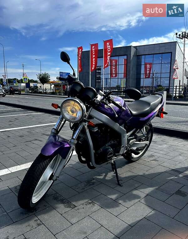 Мотоцикл Без обтекателей (Naked bike) Suzuki GS 500 2001 в Луцке