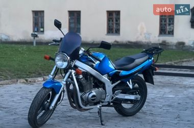 Мотоцикл Спорт-туризм Suzuki GS 500E 2000 в Жовкві
