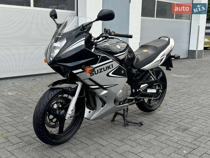 Suzuki GS 500F 2006