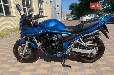 Спортбайк Suzuki GSF 650 Bandit 2005 в 