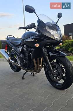 Мотоцикл Спорт-туризм Suzuki GSF 650 Bandit 2011 в 