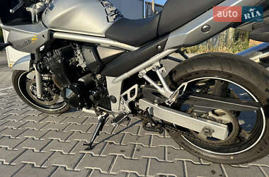 Мотоцикл Многоцелевой (All-round) Suzuki GSF 650 Bandit 2005 в 