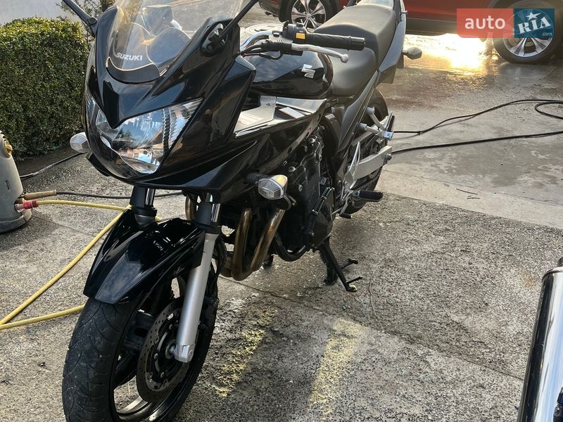 Suzuki GSF 650 Bandit 2005 Suzuki GSF 650 Bandit 2005