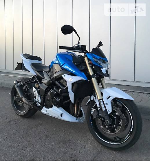 Мотоцикл Без обтекателей (Naked bike) Suzuki GSR 250 2014 в Черкассах