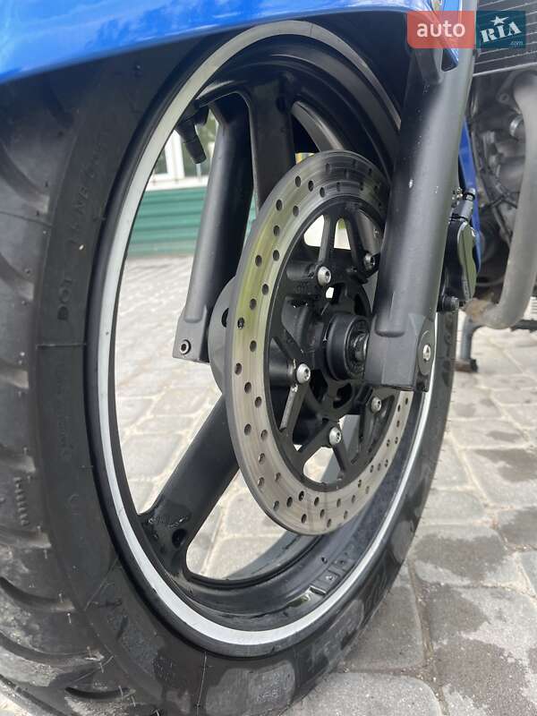 Мотоцикл Без обтекателей (Naked bike) Suzuki GSR 250 2016 в Виннице