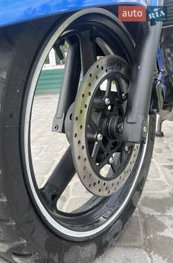 Мотоцикл Без обтекателей (Naked bike) Suzuki GSR 250 2016 в 