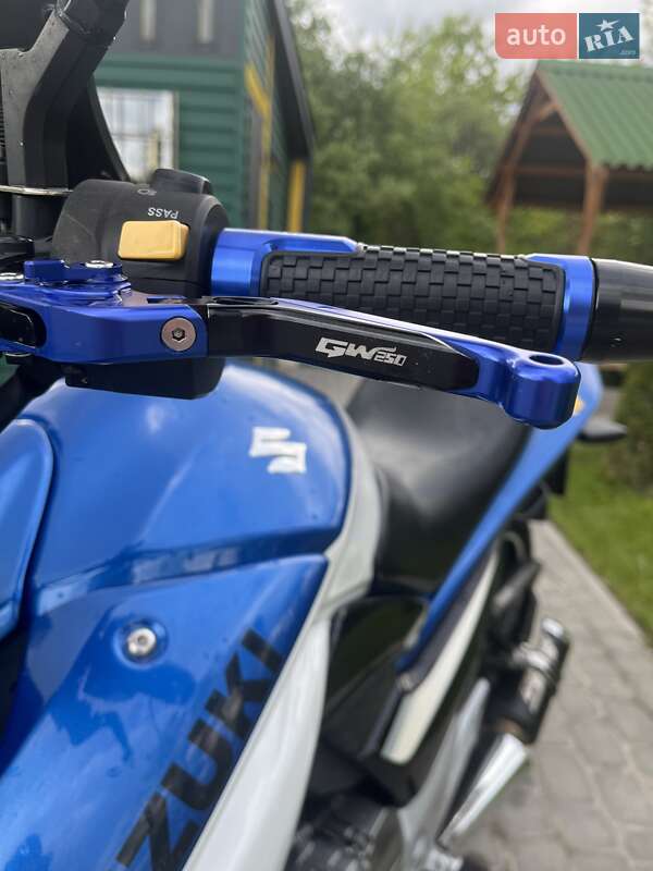 Мотоцикл Без обтекателей (Naked bike) Suzuki GSR 250 2016 в Виннице