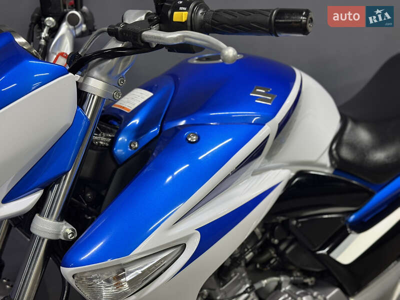 Мотоцикл Без обтекателей (Naked bike) Suzuki GSR 250 2016 в Киеве