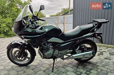 Мотоцикл Туризм Suzuki GSR 250 2016 в 