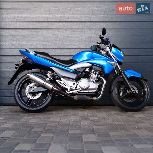 Мотоцикл Без обтекателей (Naked bike) Suzuki GSR 250 2015 в Белой Церкви фото 2 Мотоцикл Без обтекателей (Naked bike) Suzuki GSR 250 2015 в Белой Церкви