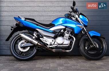 Мотоцикл Без обтекателей (Naked bike) Suzuki GSR 250 2015 в 