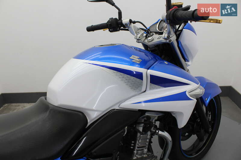 Мотоцикл Без обтекателей (Naked bike) Suzuki GSR 250 2015 в Гнивани