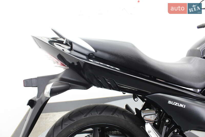 Мотоцикл Спорт-туризм Suzuki GSR 250 2016 в Гнивани