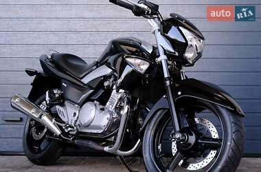 Мотоцикл Без обтікачів (Naked bike) Suzuki GSR 250 2015 в Білій Церкві