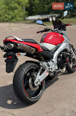 Мотоцикл Без обтекателей (Naked bike) Suzuki GSR 400 2006 в 