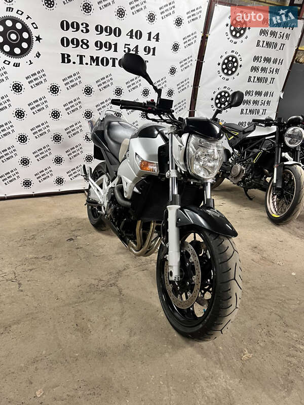 Suzuki GSR 400 2008