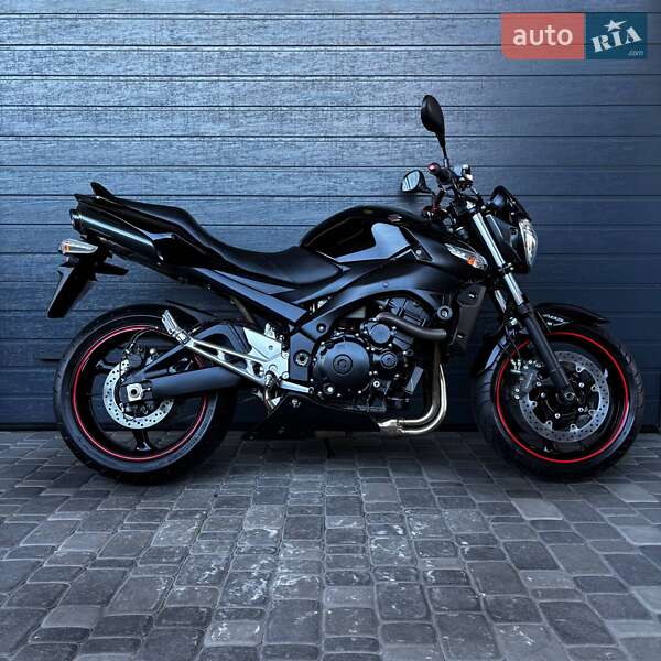 Мотоцикл Без обтекателей (Naked bike) Suzuki GSR 400 2010 в Белой Церкви