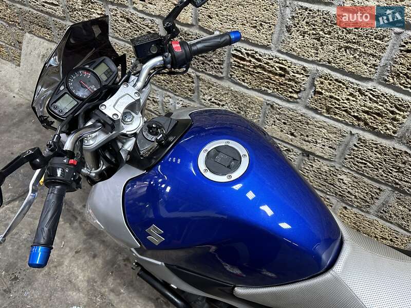 Мотоцикл Без обтекателей (Naked bike) Suzuki GSR 400 2007 в Одессе фото 6 Мотоцикл Без обтекателей (Naked bike) Suzuki GSR 400 2007 в Одессе