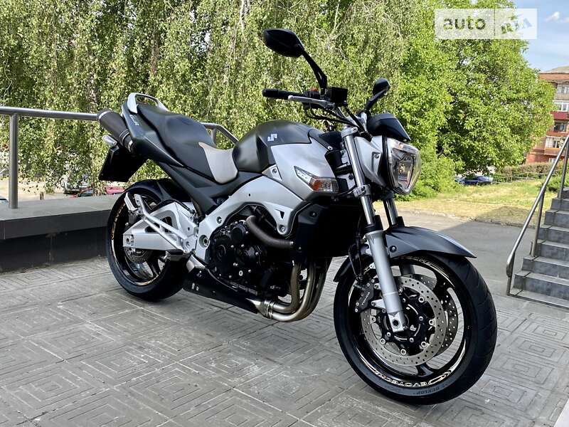 Мотоцикл Без обтекателей (Naked bike) Suzuki GSR 600 2006 в 