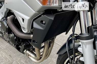 Мотоцикл Без обтекателей (Naked bike) Suzuki GSR 600 2006 в 