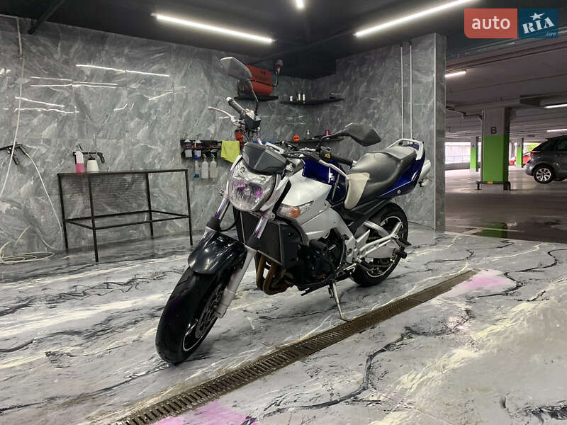Мотоцикл Без обтекателей (Naked bike) Suzuki GSR 600 2006 в Львове фото 5 Мотоцикл Без обтекателей (Naked bike) Suzuki GSR 600 2006 в Львове