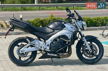 Спортбайк Suzuki GSR 600 2006 в Вінниці