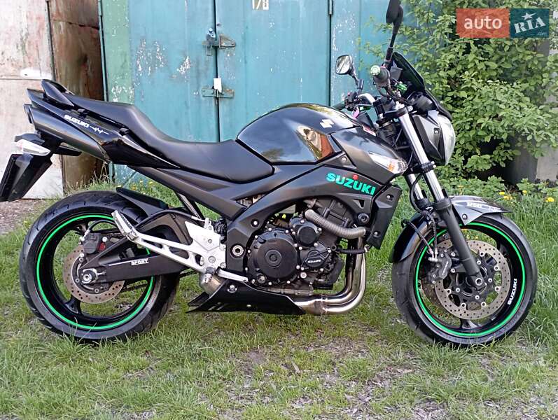 Мотоцикл Без обтекателей (Naked bike) Suzuki GSR 600 2007 в 