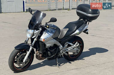 Мотоцикл Без обтекателей (Naked bike) Suzuki GSR 600 2006 в 