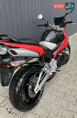 Мотоцикл Без обтекателей (Naked bike) Suzuki GSR 600 2006 в 